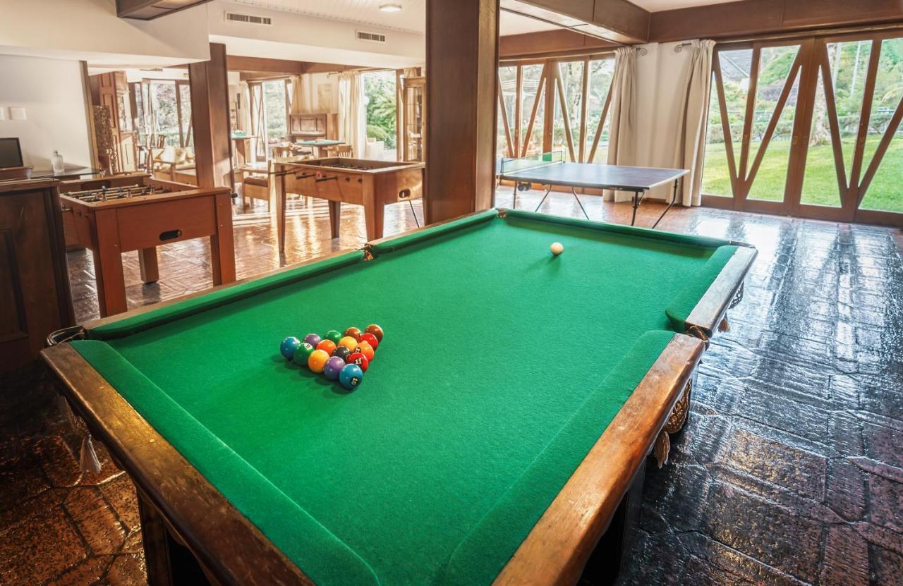 Bavaria Sport Hotel Gramado Dış mekan fotoğraf A pool table