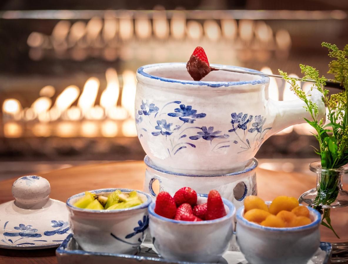 Bavaria Sport Hotel Gramado Dış mekan fotoğraf Chocolate fondue with fruit